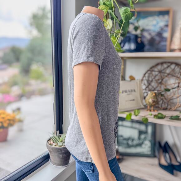 Free People We The Free Wolf Howling at the Moon Short Sleeve Tee-Women's Medium - Picture 5 of 9